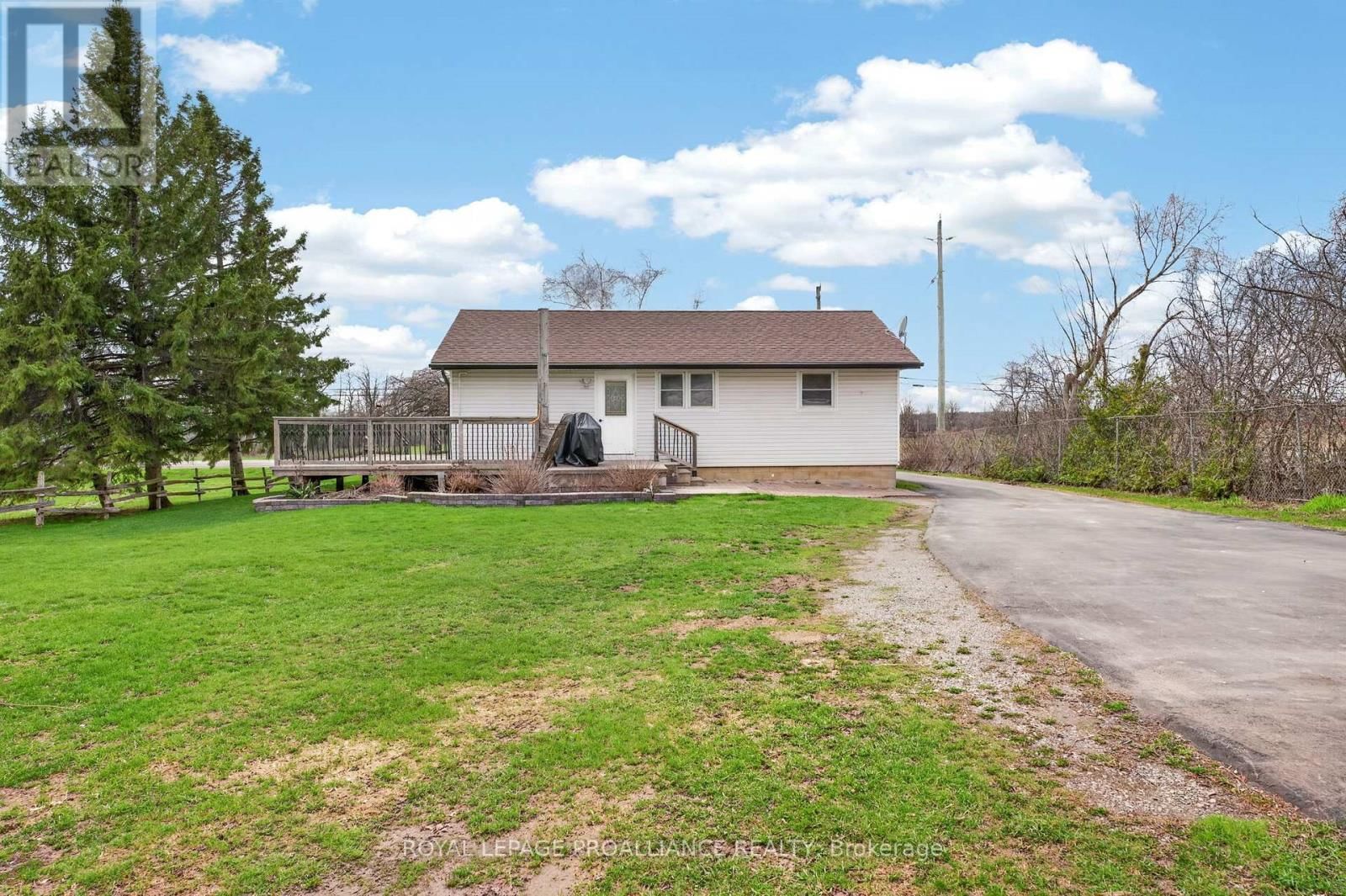 742 WALLBRIDGE-LOYALIST ROAD Image 24