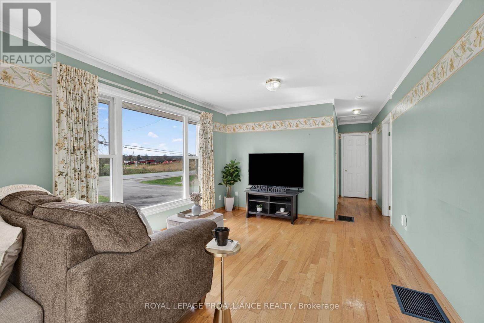 742 WALLBRIDGE-LOYALIST ROAD Image 5