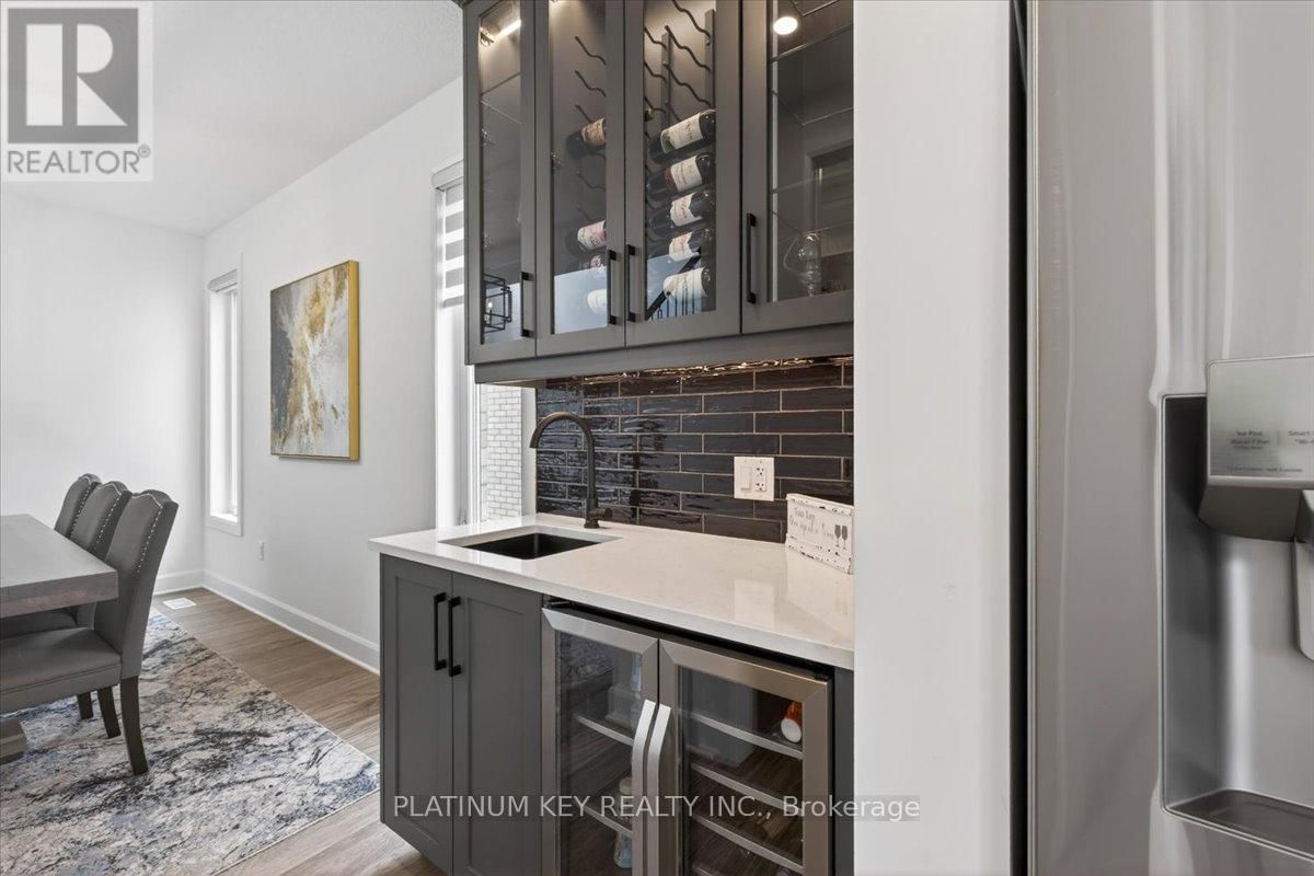 124 OPTIMIST DRIVE Image 10