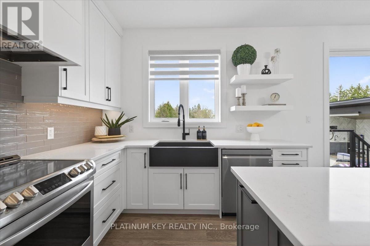 124 OPTIMIST DRIVE Image 13