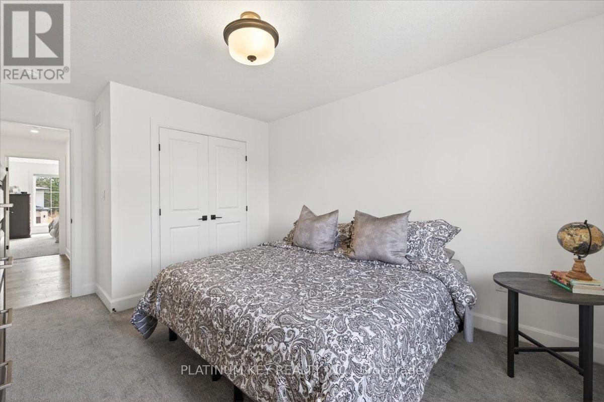 124 OPTIMIST DRIVE Image 28