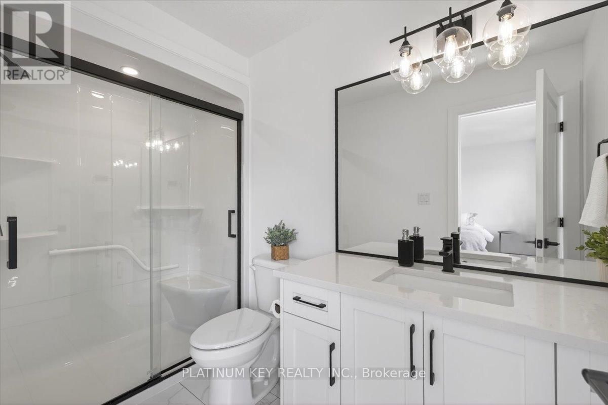 124 OPTIMIST DRIVE Image 30