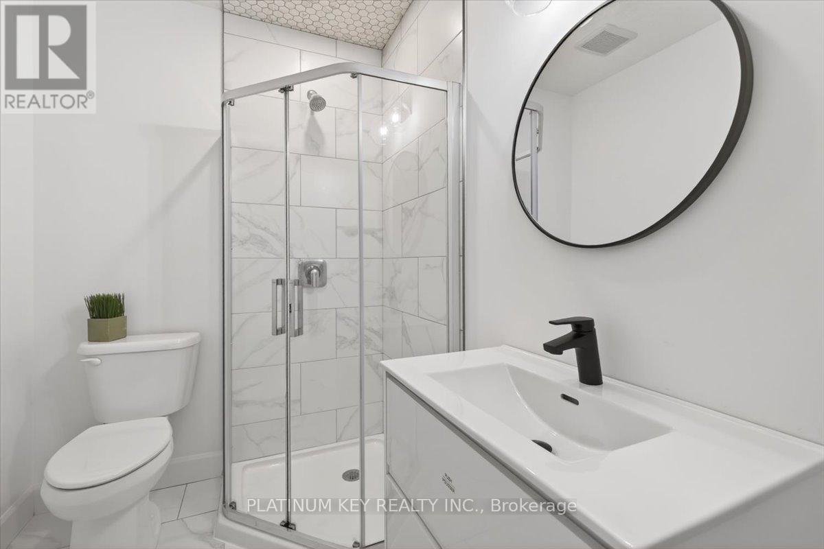 124 OPTIMIST DRIVE Image 32