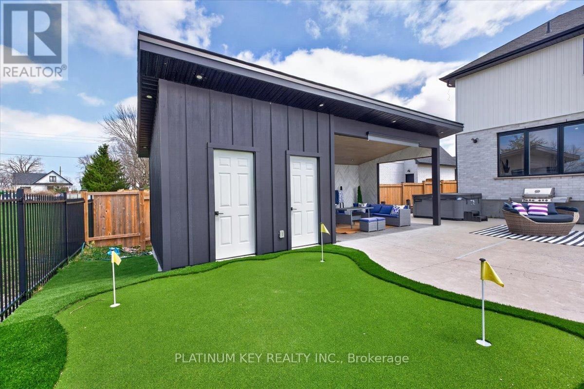 124 OPTIMIST DRIVE Image 39