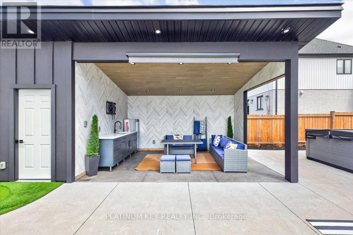 124 OPTIMIST DRIVE Image 41