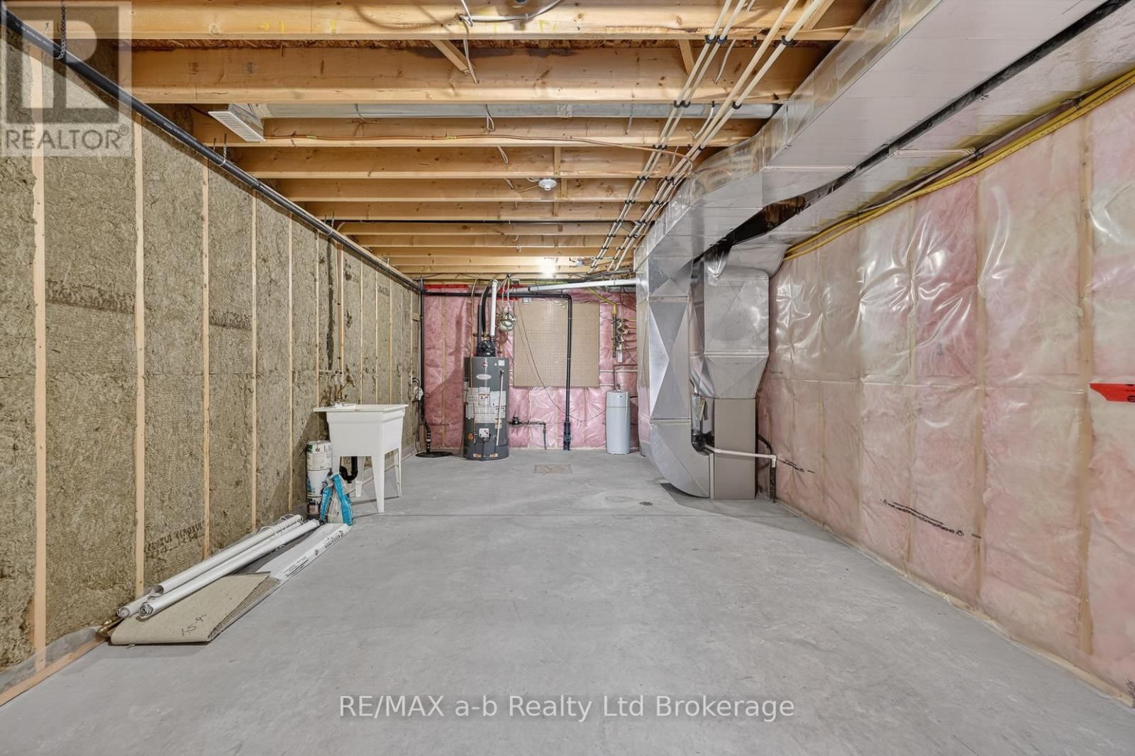 111 KING STREET EAST, UNIT 14 STREET Image 20