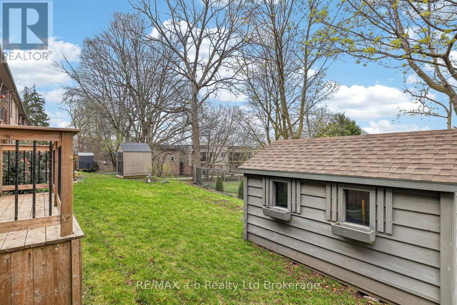 111 KING STREET EAST, UNIT 14 STREET Image 28