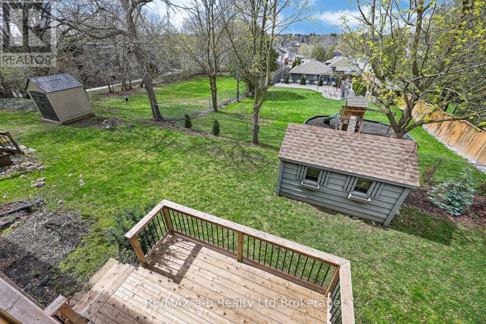 111 KING STREET EAST, UNIT 14 STREET Image 31