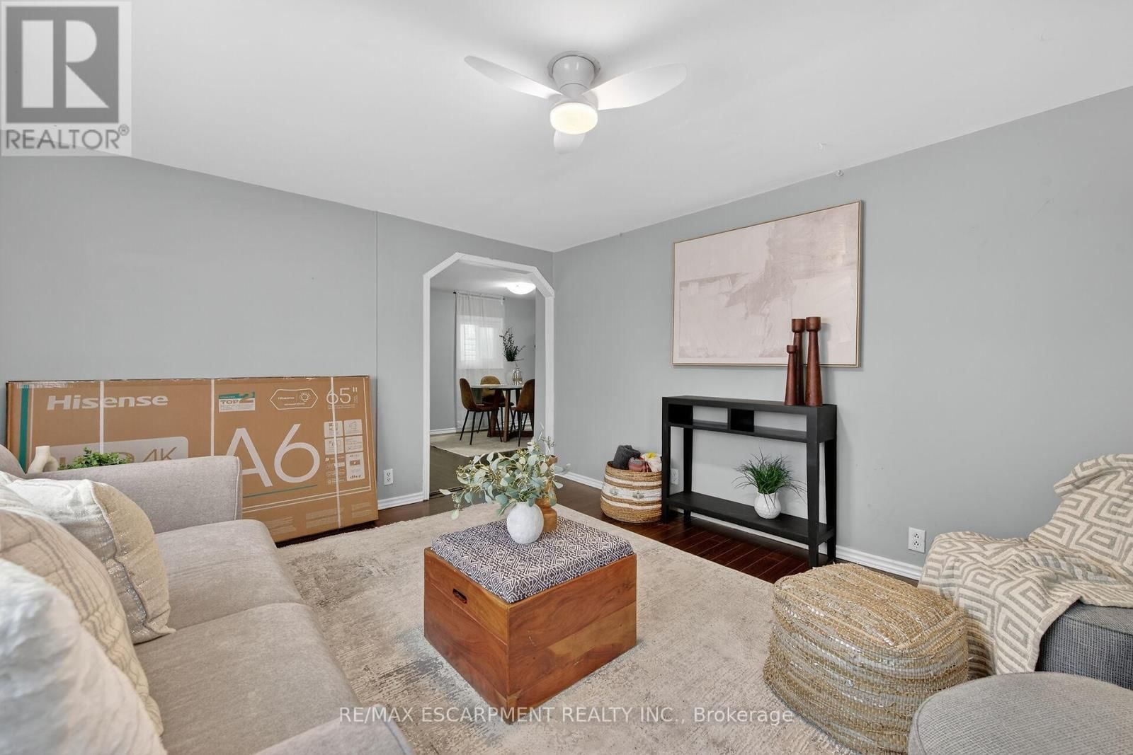 3824 ROXBOROUGH AVENUE Image 16