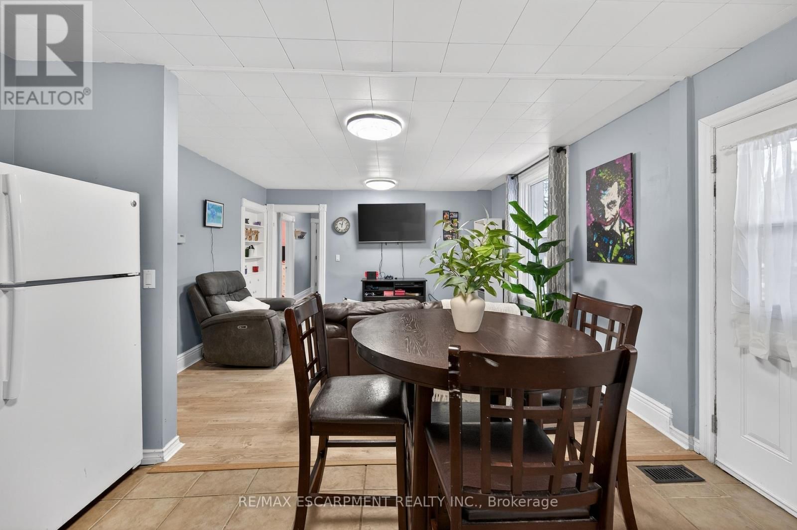 149 ELGIN STREET Image 19