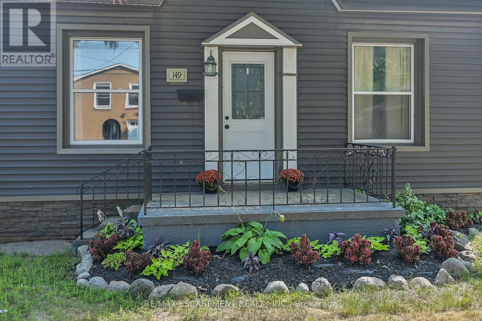 149 ELGIN STREET Image 2