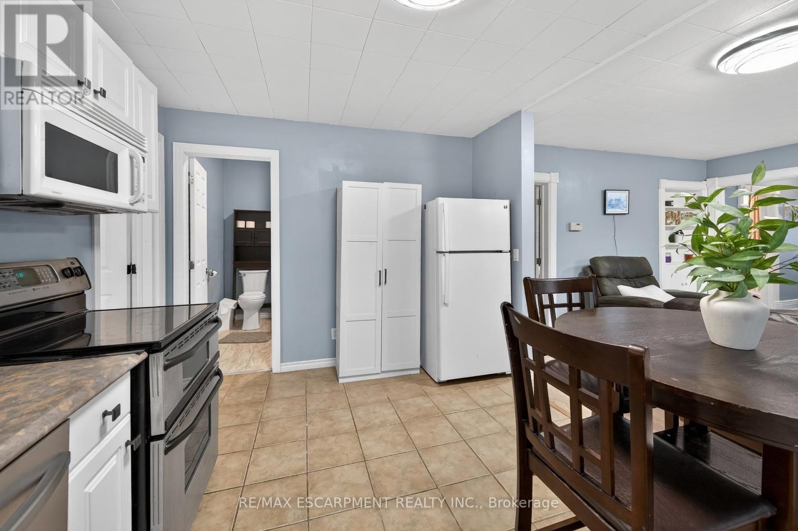 149 ELGIN STREET Image 20