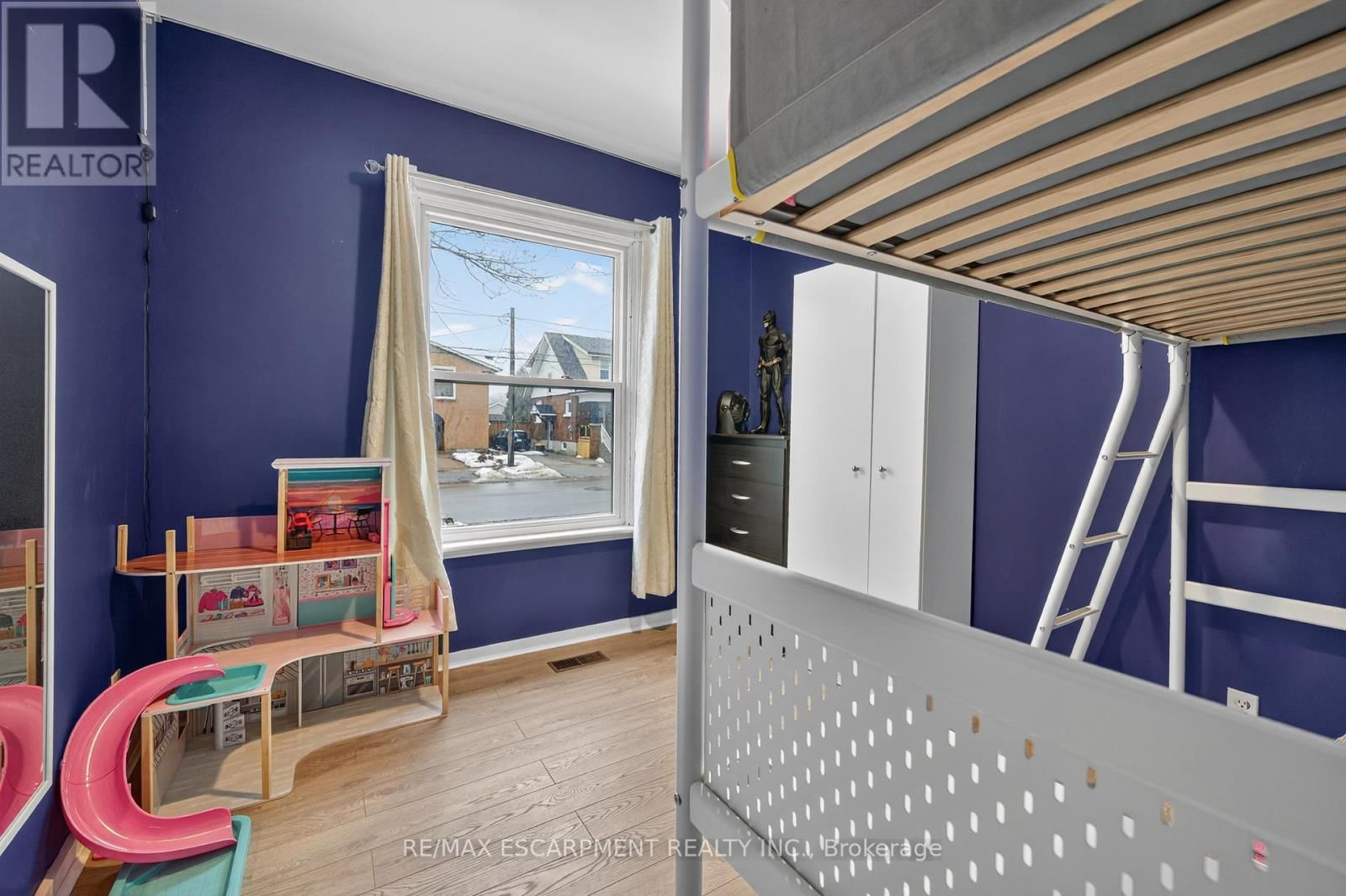 149 ELGIN STREET Image 28