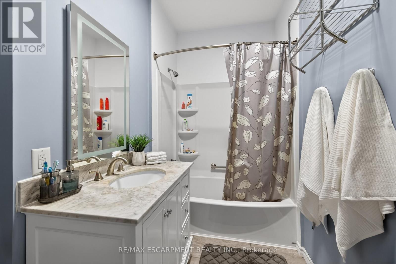 149 ELGIN STREET Image 32