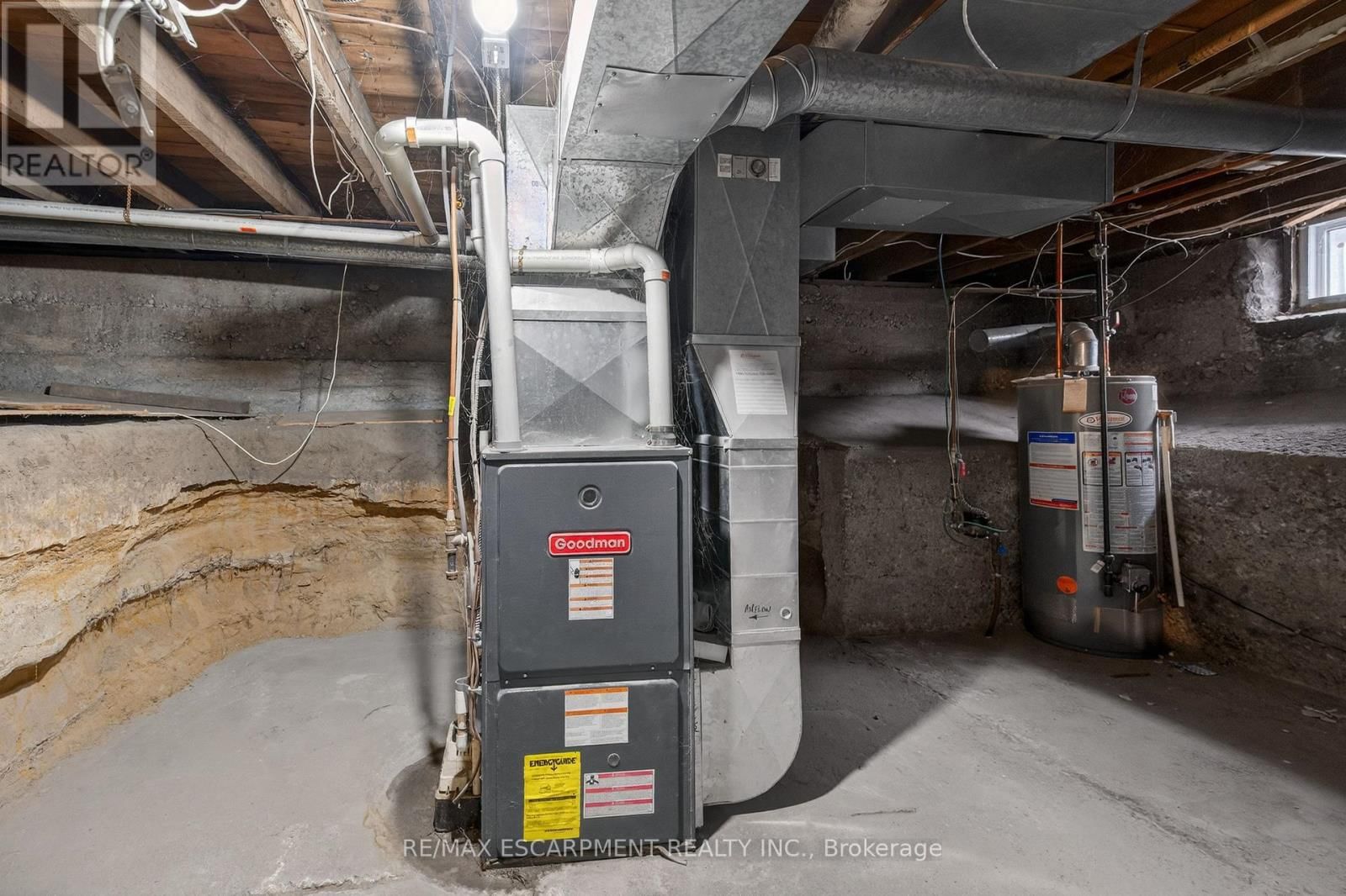 149 ELGIN STREET Image 42