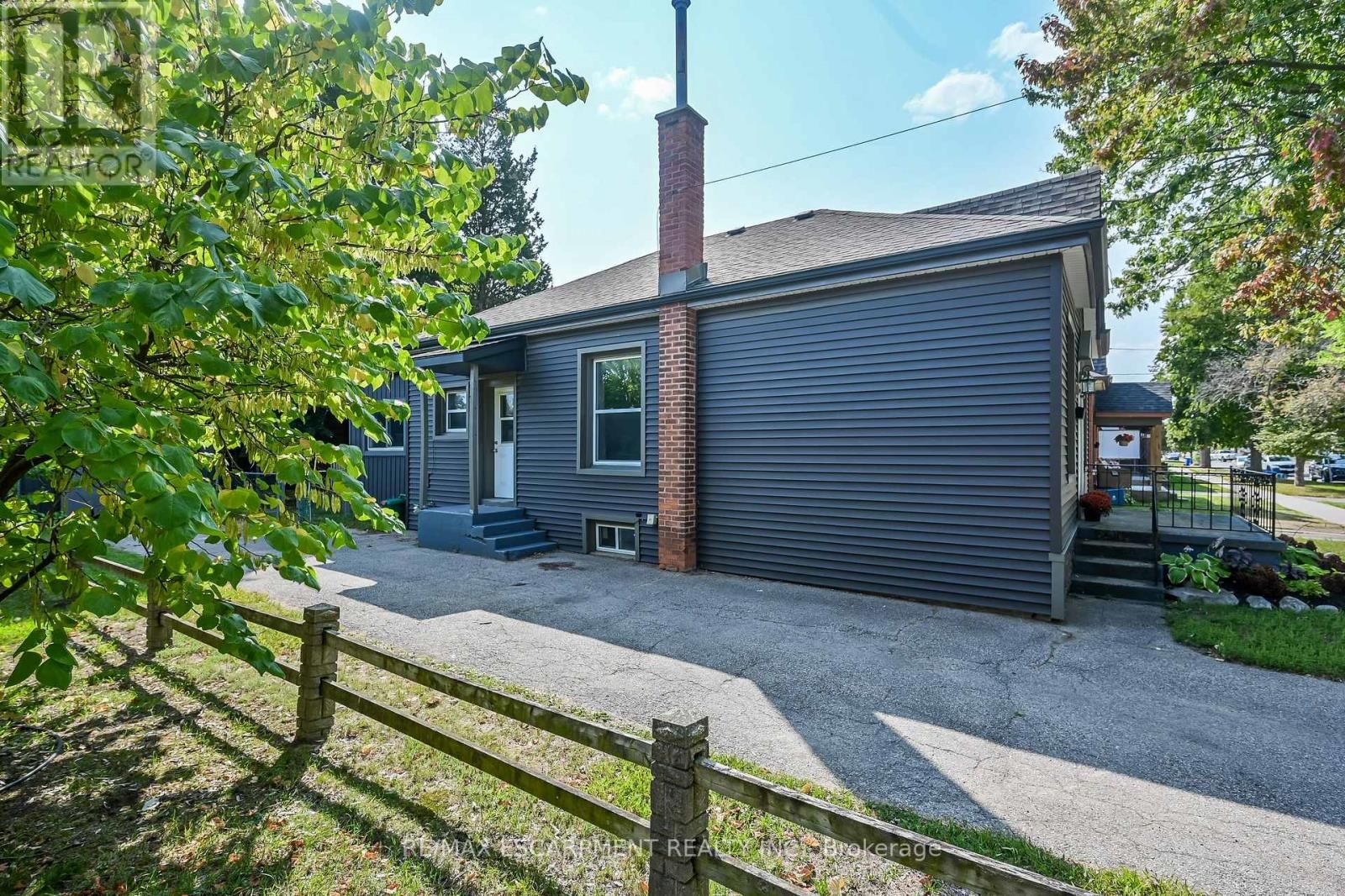 149 ELGIN STREET Image 43