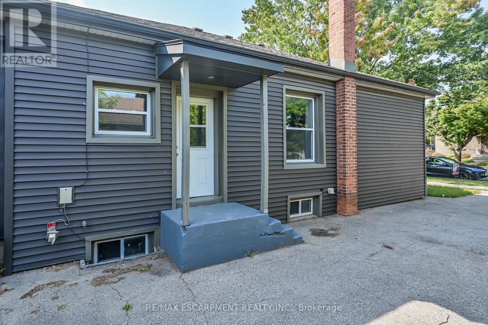 149 ELGIN STREET Image 44