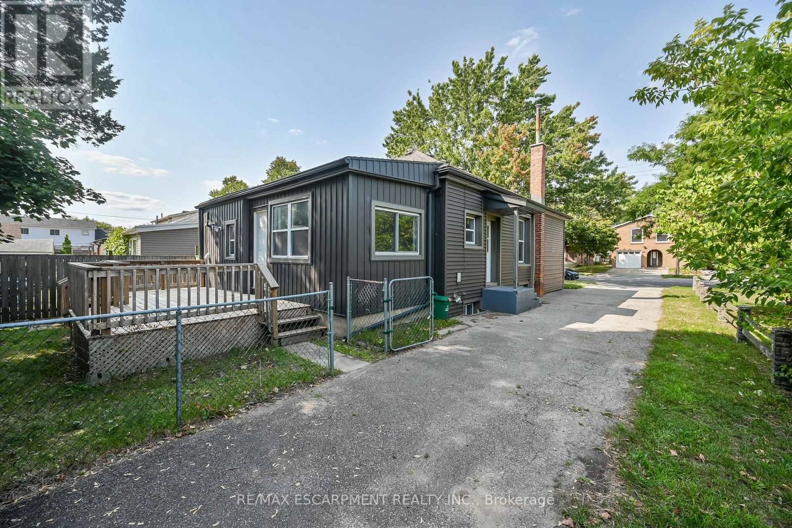 149 ELGIN STREET Image 46