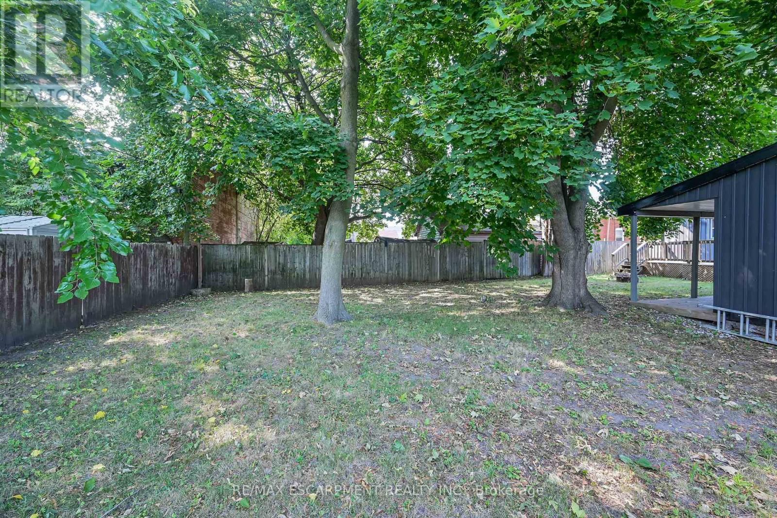 149 ELGIN STREET Image 48