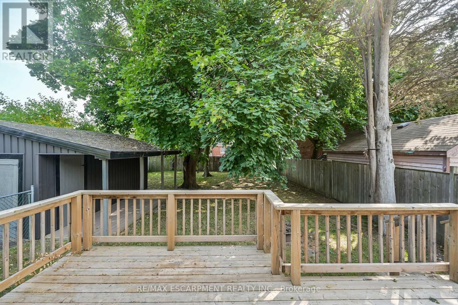 149 ELGIN STREET Image 5