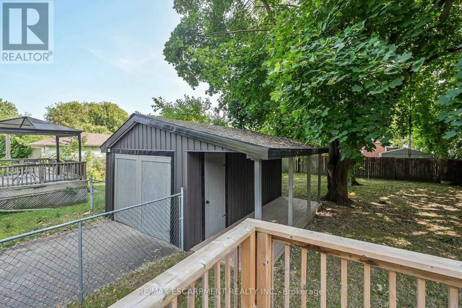 149 ELGIN STREET Image 50