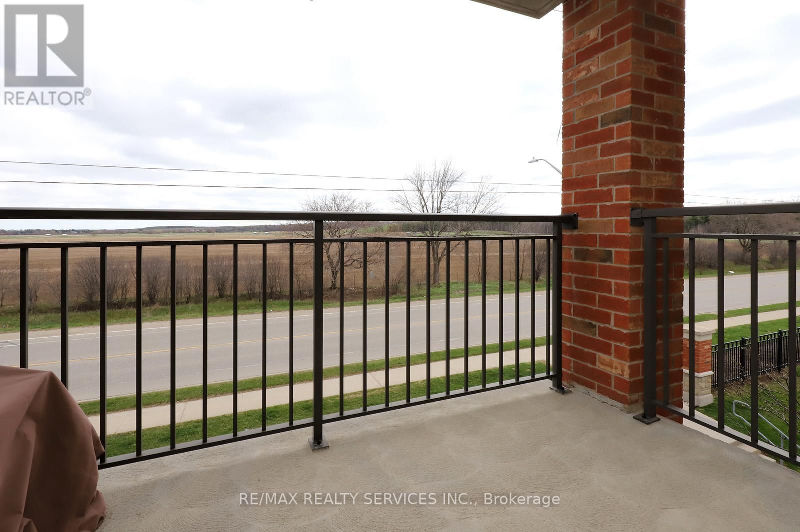 301 - 60 LYNNMORE STREET Image 29