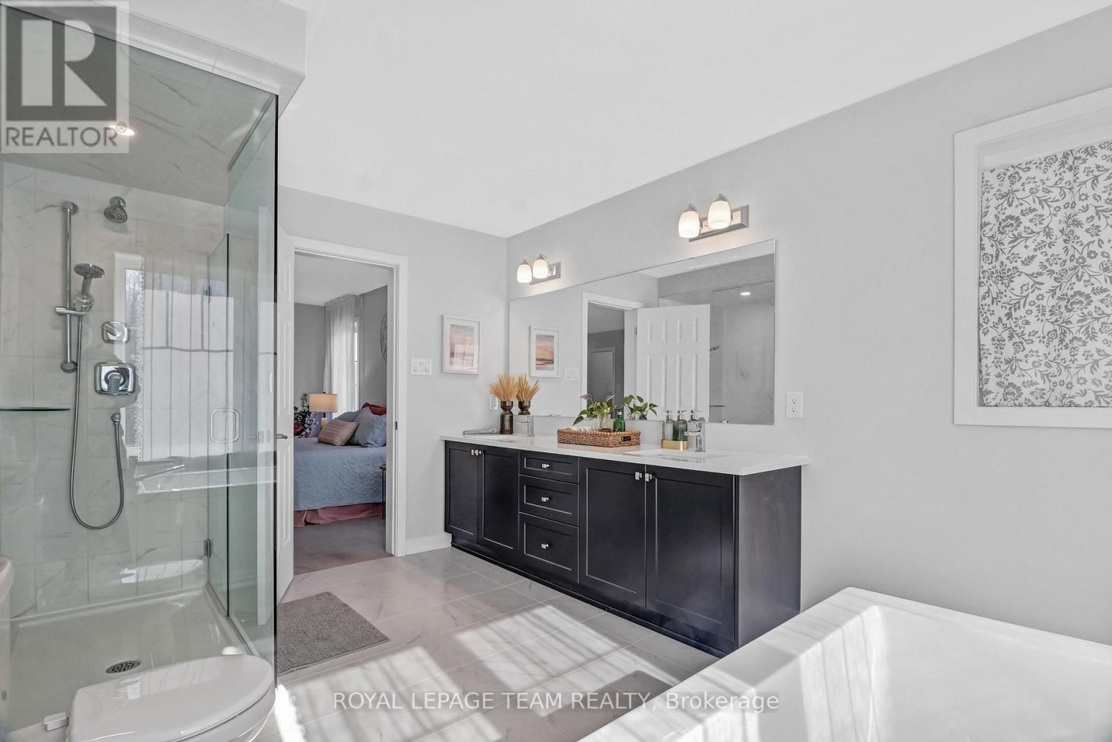 647 CYGNUS STREET Image 19