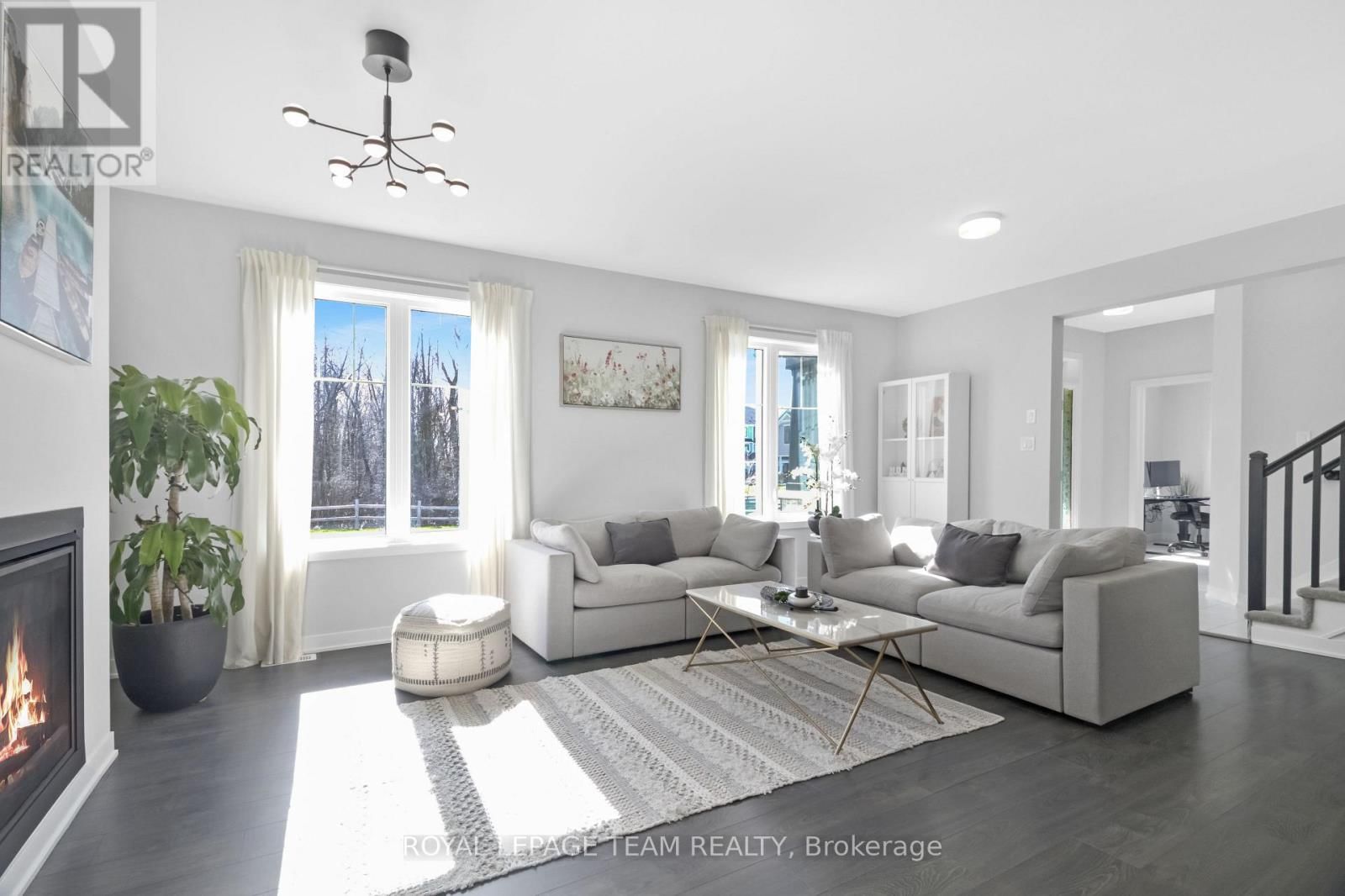 647 CYGNUS STREET Image 7