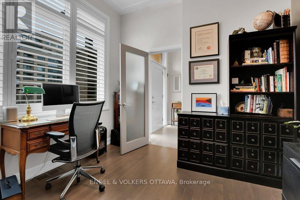 340 BYRON AVENUE Image 22