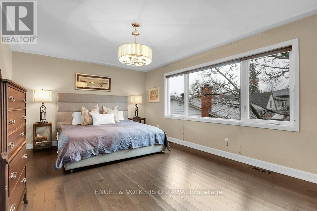 340 BYRON AVENUE Image 25