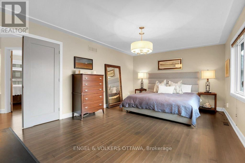 340 BYRON AVENUE Image 26