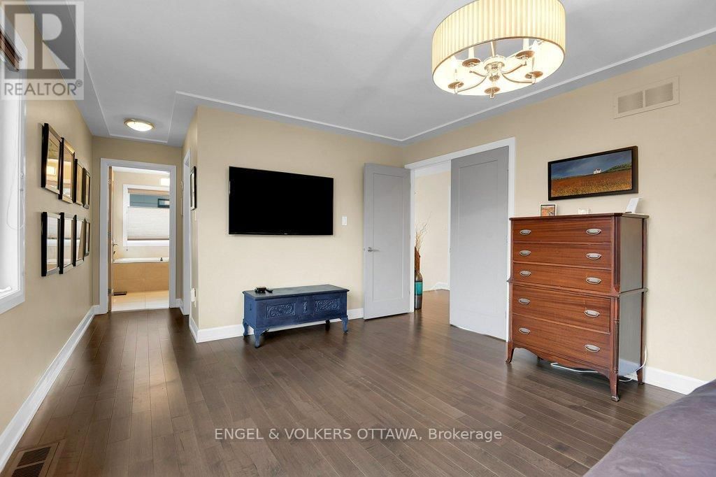 340 BYRON AVENUE Image 27