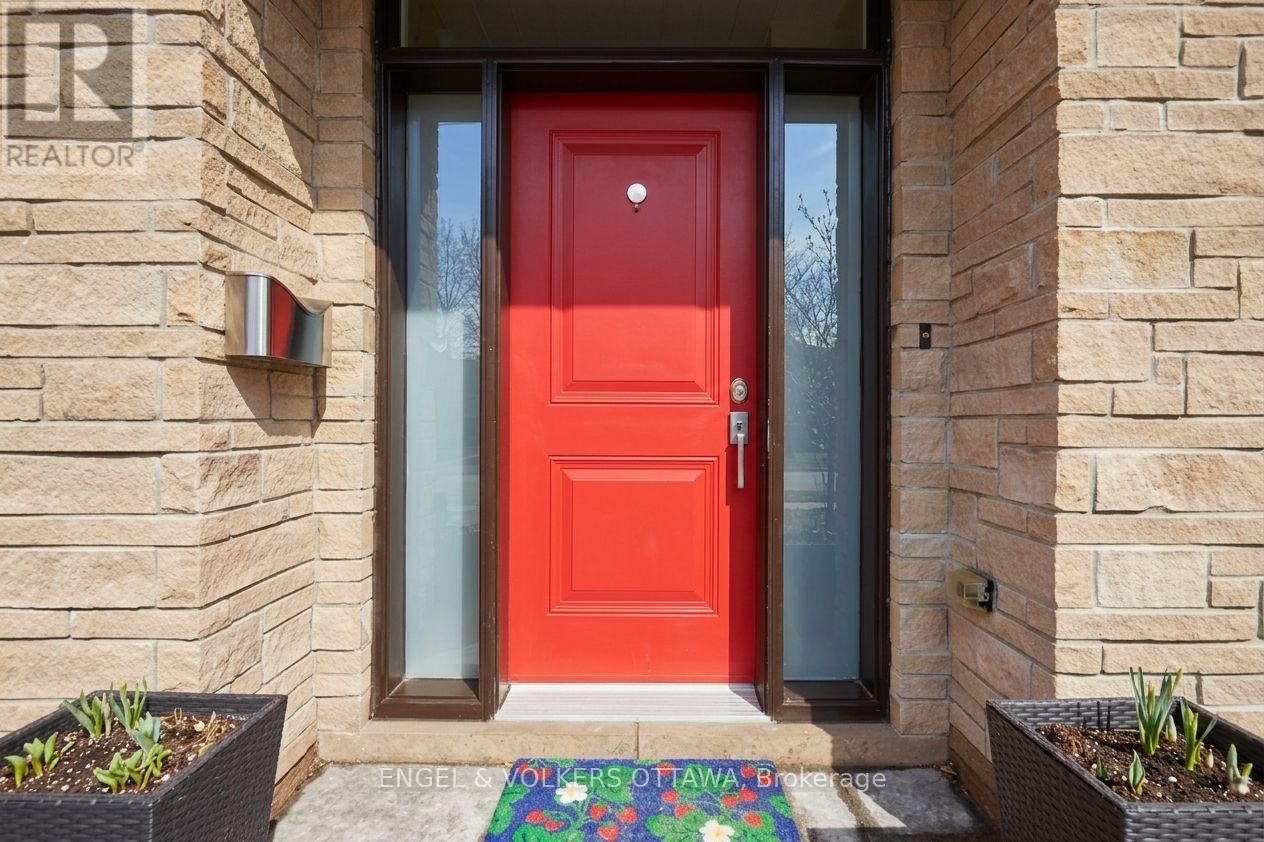 340 BYRON AVENUE Image 4