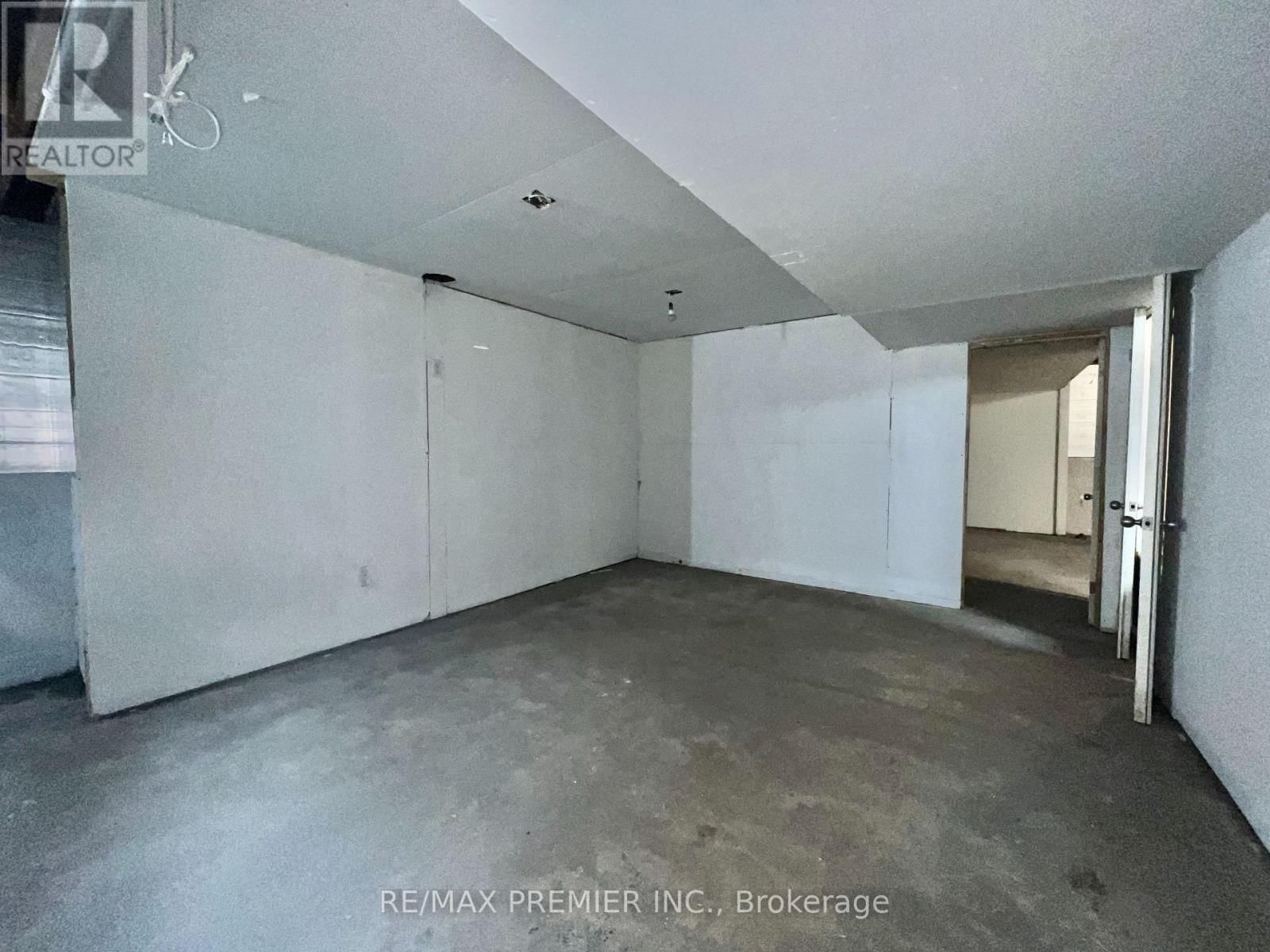 273 PETERS ROAD Image 19