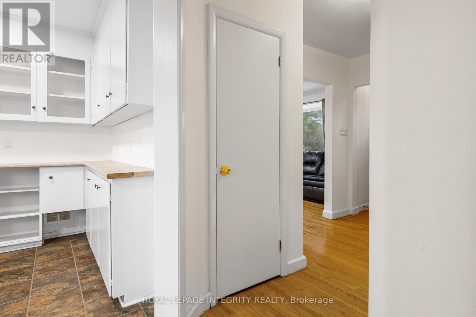 65 DAVID DRIVE Image 14