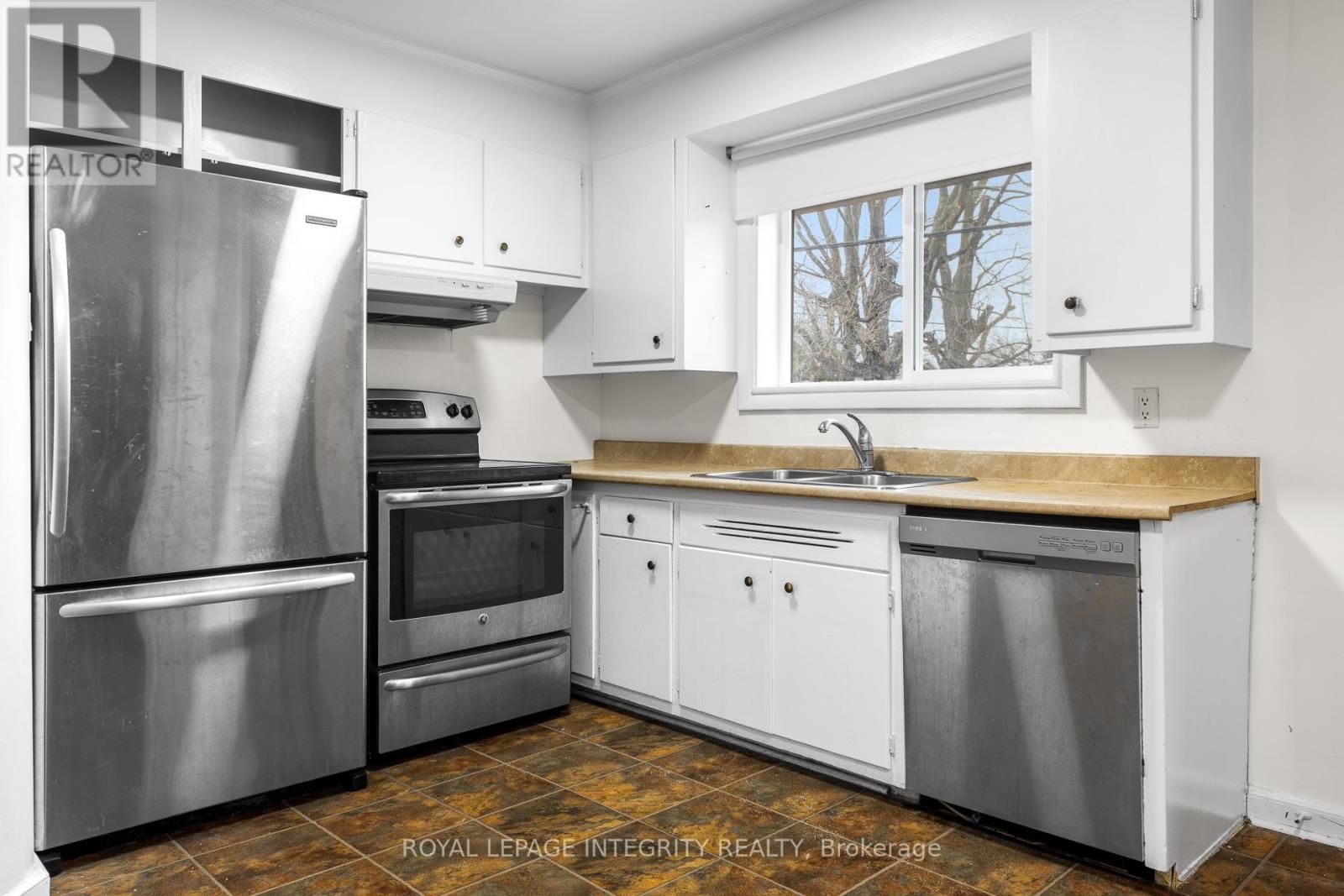 65 DAVID DRIVE Image 30