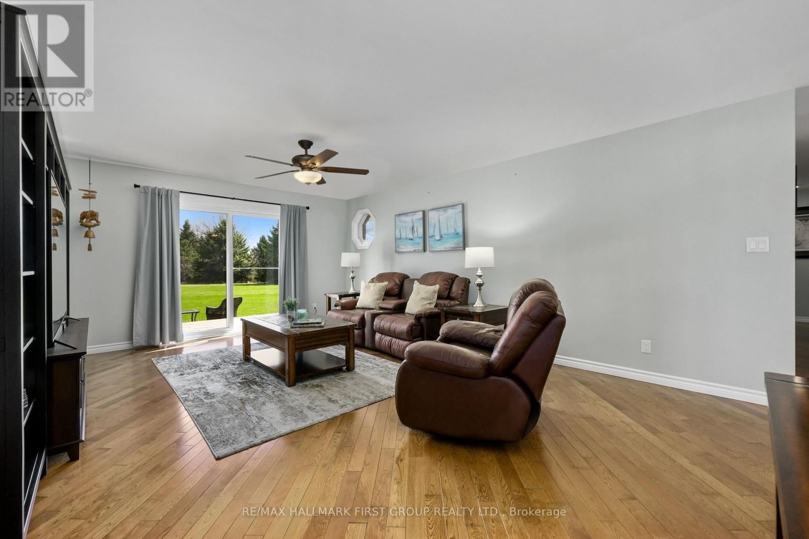 2764 THEATRE ROAD SOUTH Image 18