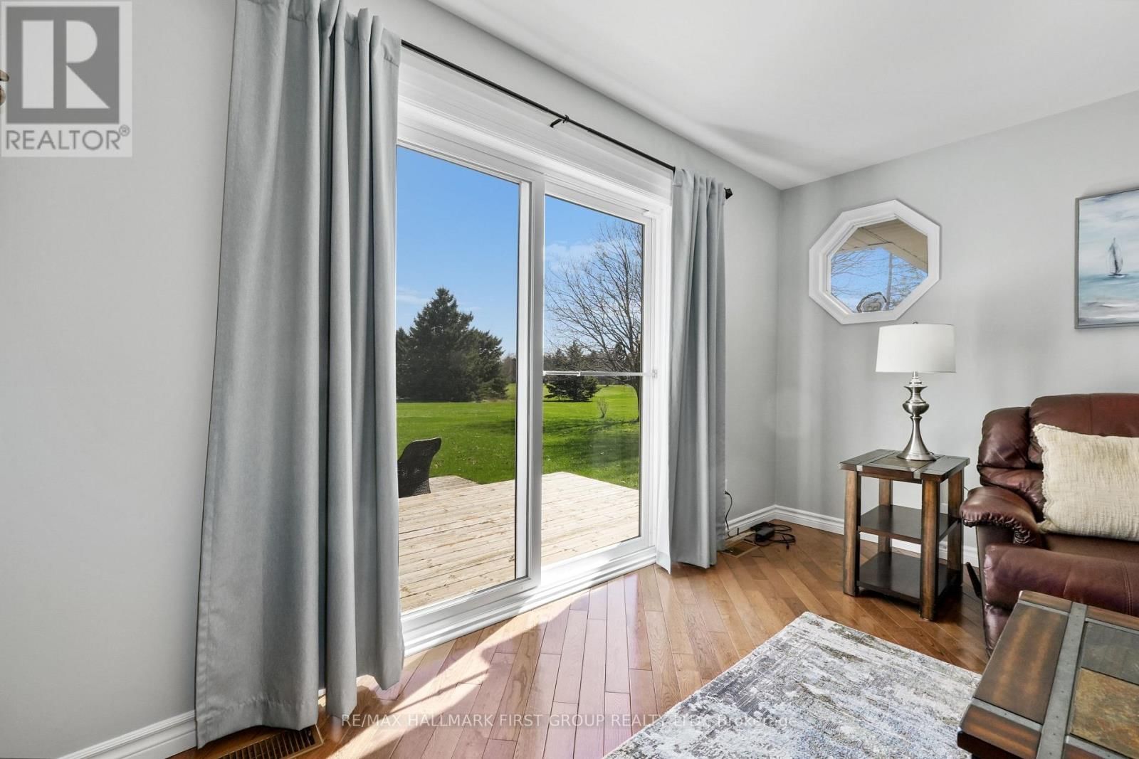 2764 THEATRE ROAD SOUTH Image 19