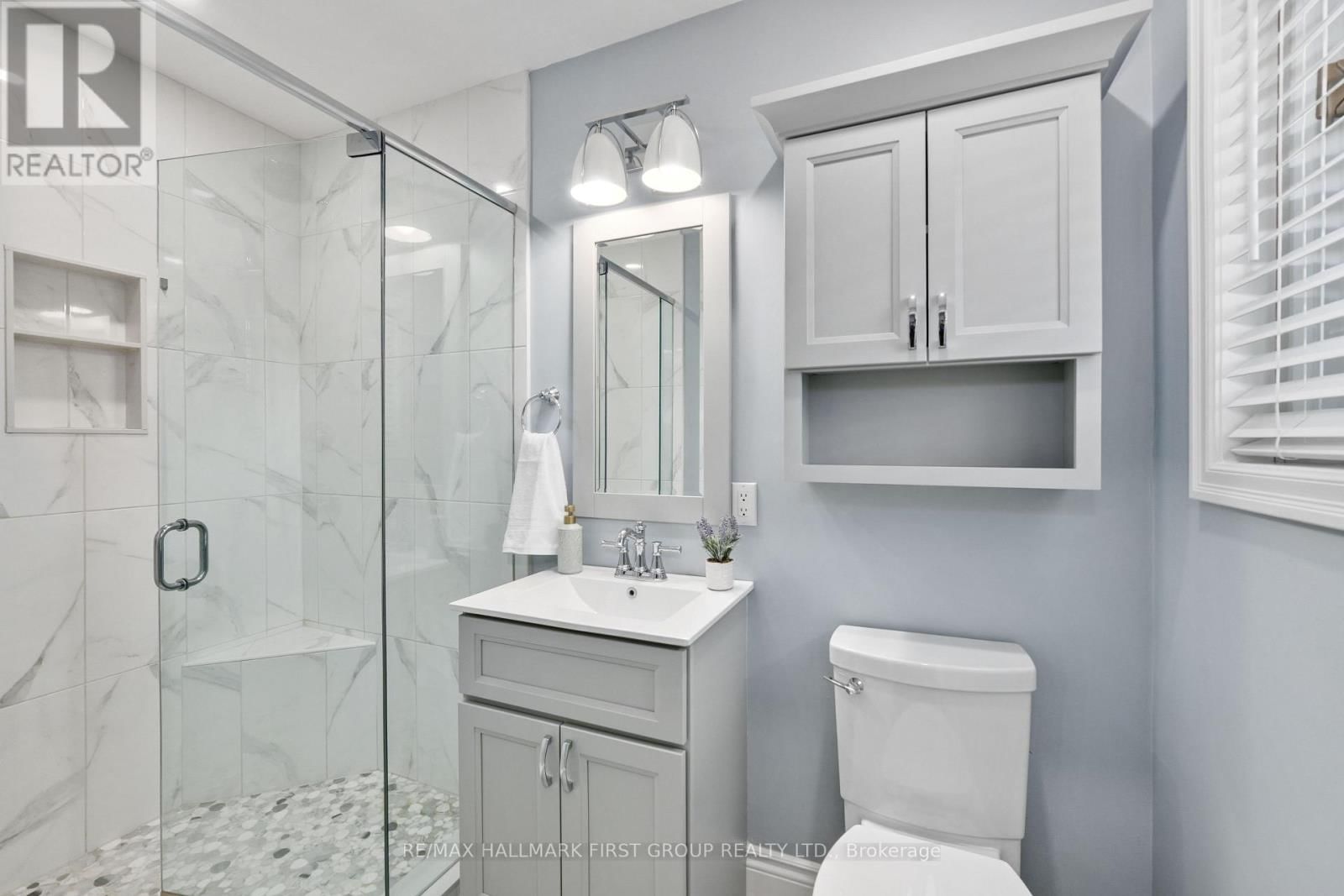 2764 THEATRE ROAD SOUTH Image 22