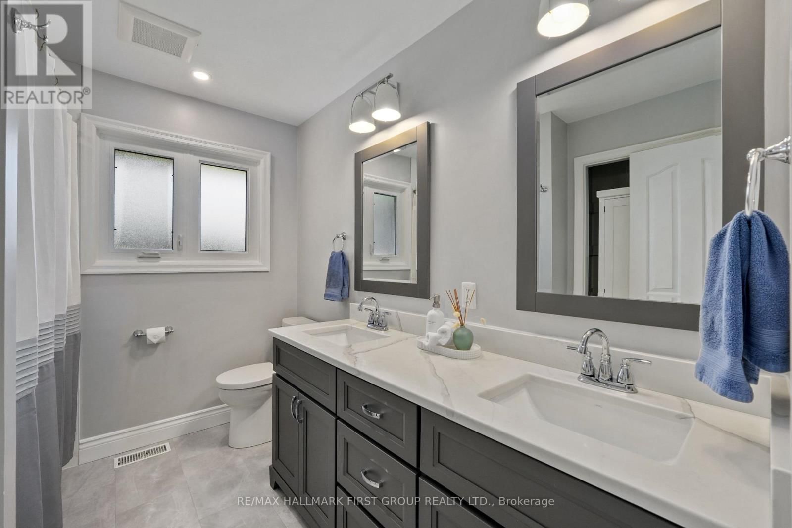 2764 THEATRE ROAD SOUTH Image 25