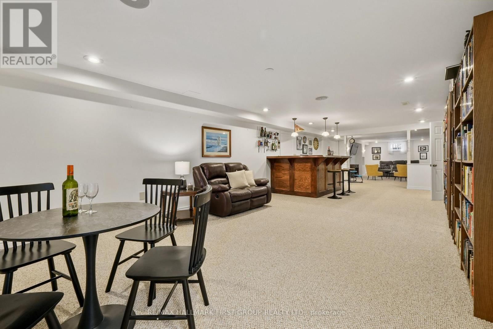 2764 THEATRE ROAD SOUTH Image 29