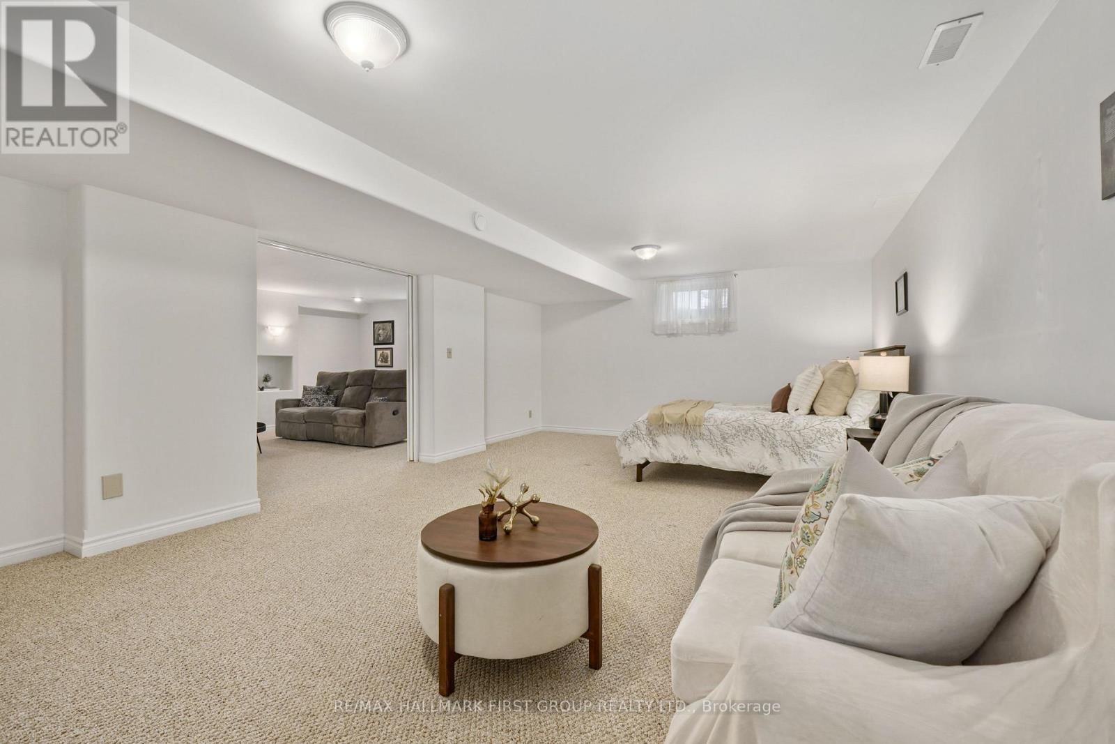 2764 THEATRE ROAD SOUTH Image 36