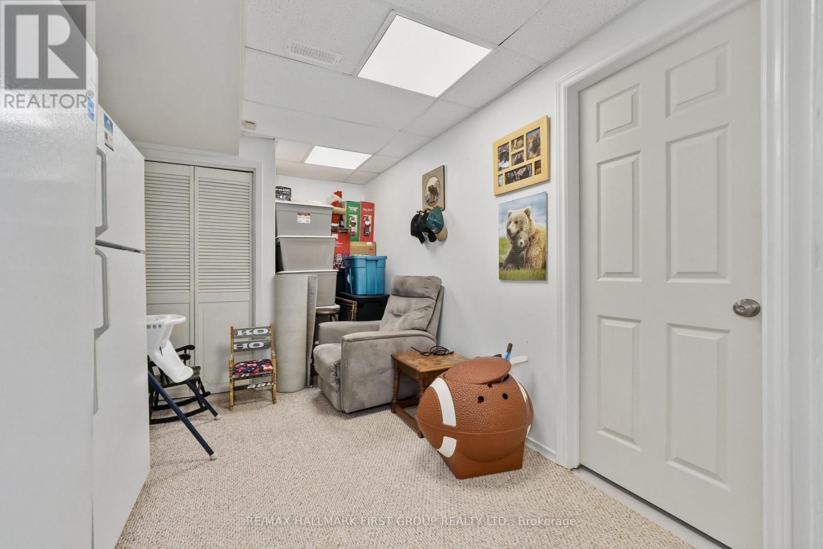 2764 THEATRE ROAD SOUTH Image 39