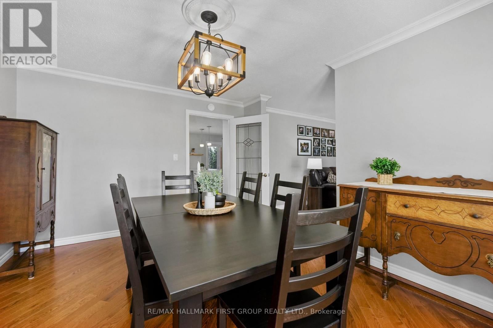 2764 THEATRE ROAD SOUTH Image 9