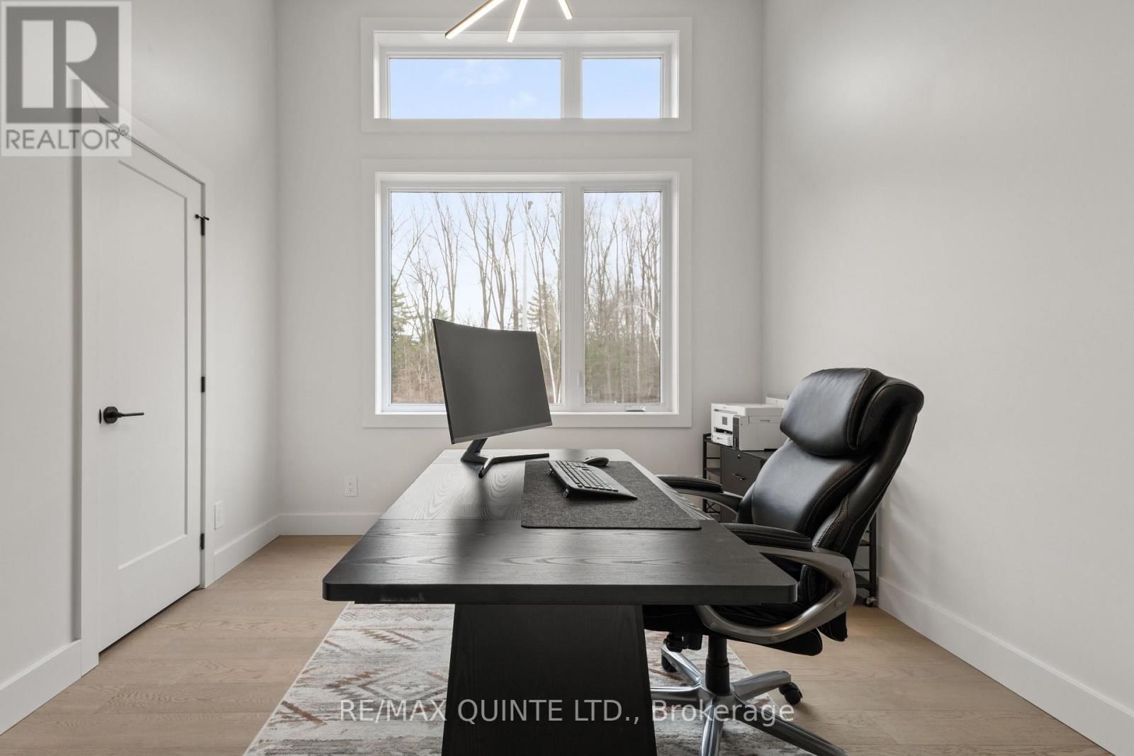 27 EXETER COURT Image 17