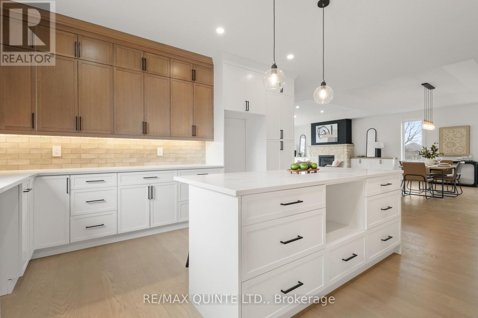 27 EXETER COURT Image 25