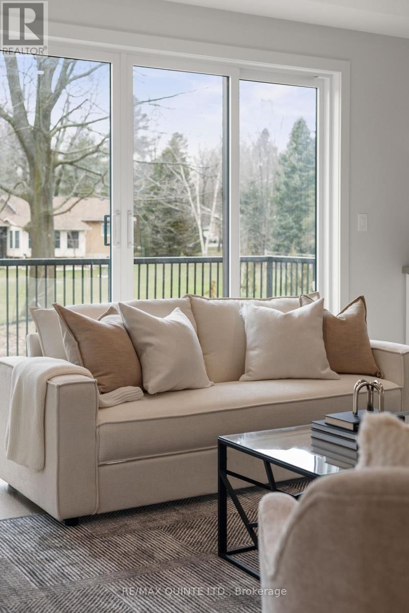 27 EXETER COURT Image 34