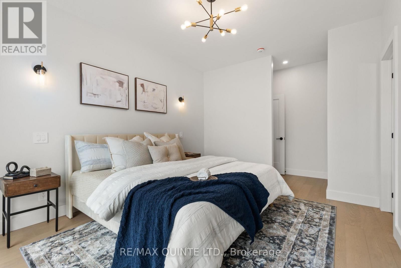 27 EXETER COURT Image 36