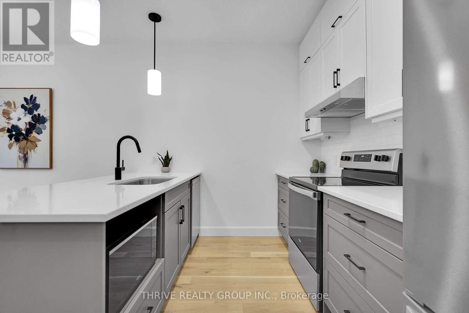 11 - 279 HILL STREET Image 14