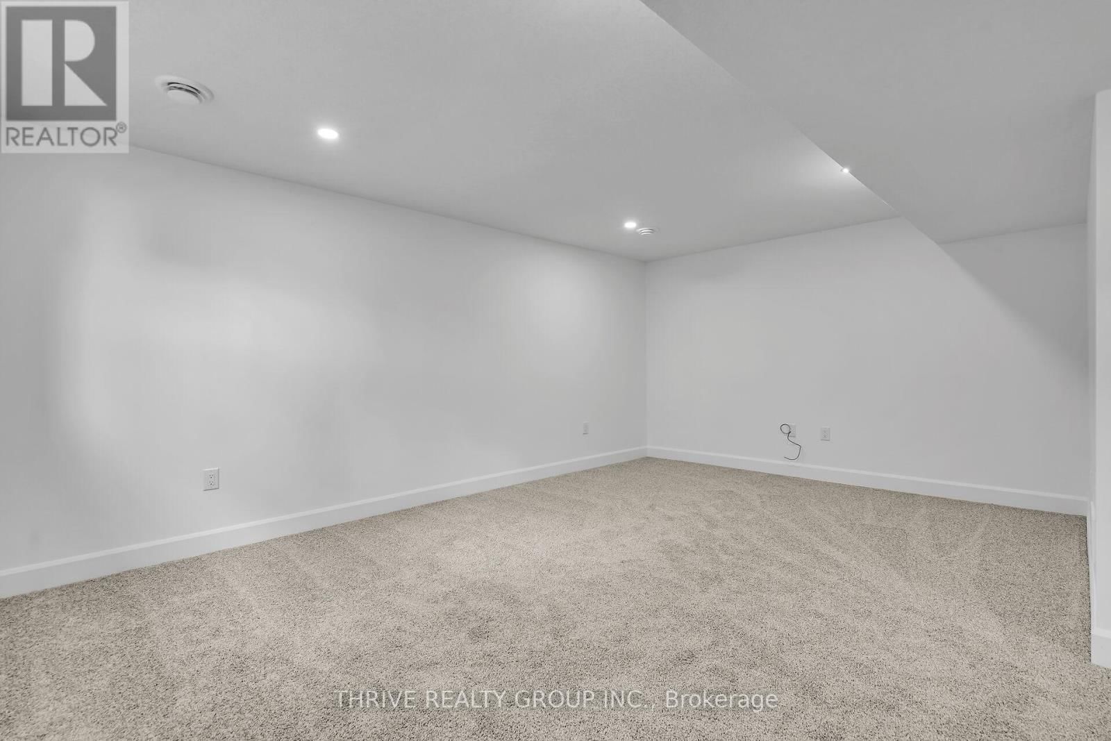 11 - 279 HILL STREET Image 35